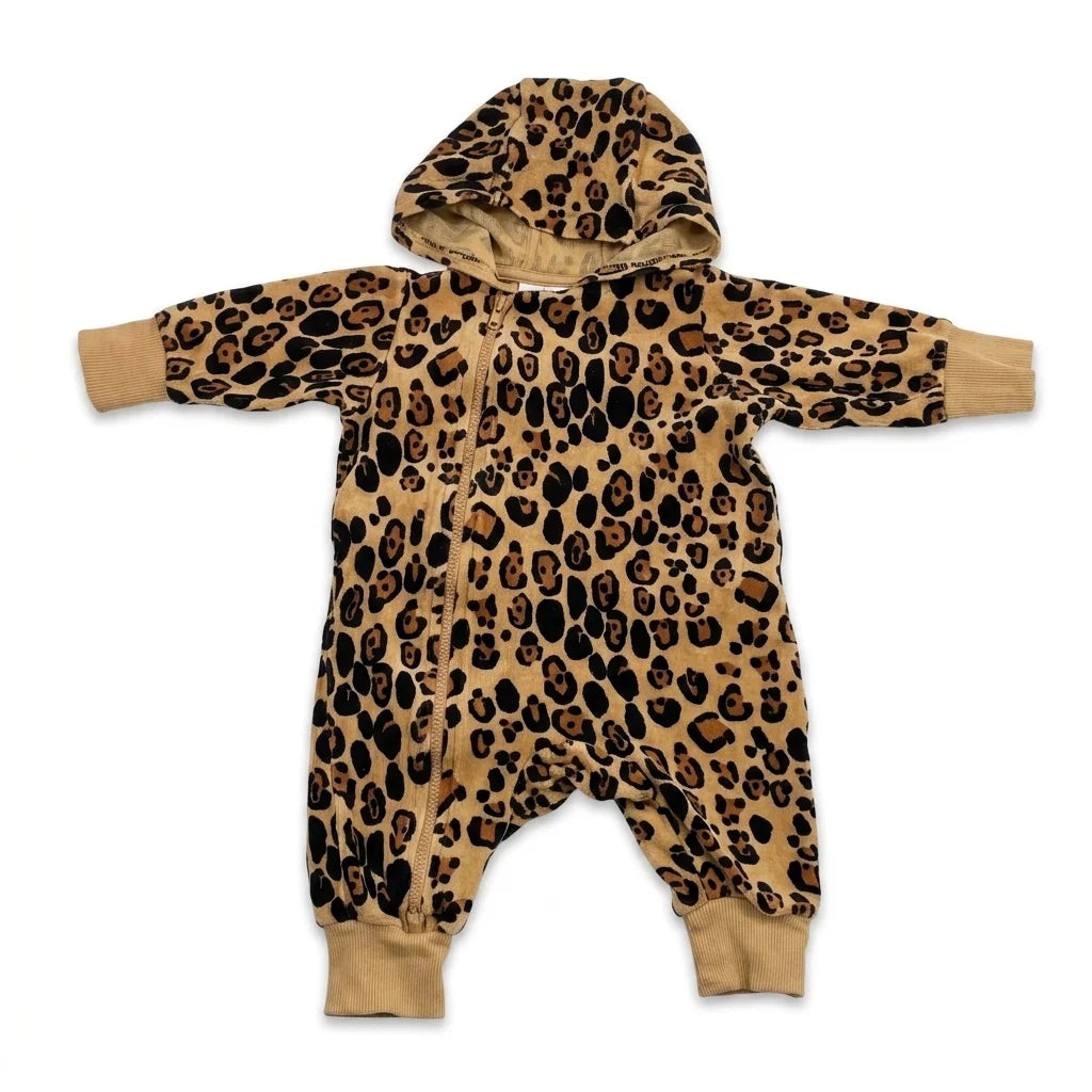 Djurmönstrad onesie från Mini Rodini - Storlek 56/62 - Brun