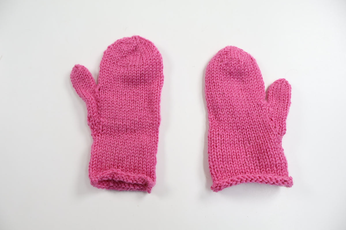 Stickad vantar från Hemstickat - Storlek 74/80 - Rosa