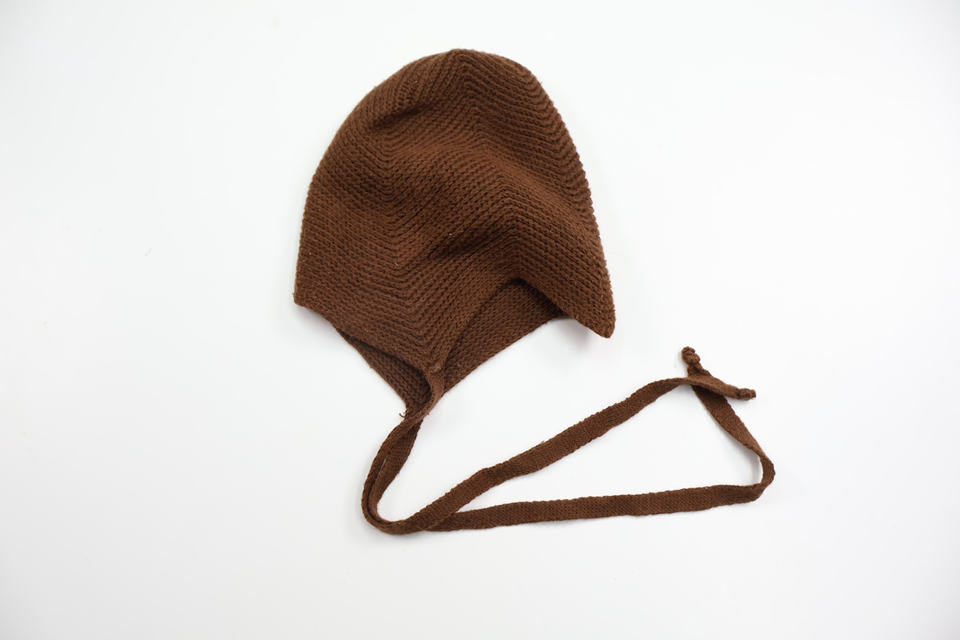 Stickad mössa från Hemstickat - Storlek 36/38 - Brun