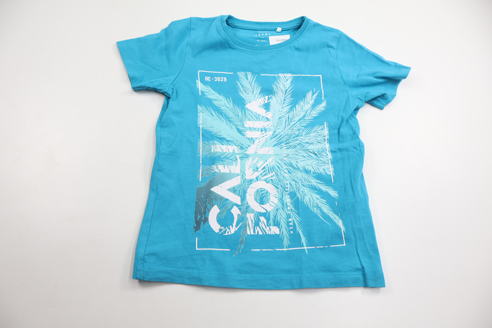 T-shirt från Name It - Storlek 116 - Blå