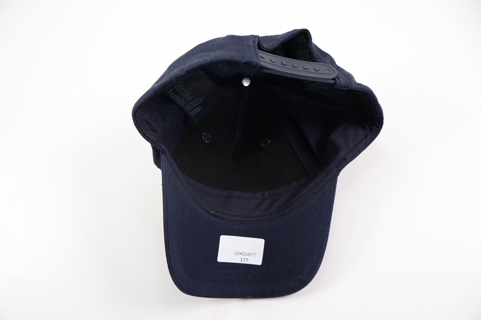 Kasket fra H&M - Størrelse 98/104 - Marineblå