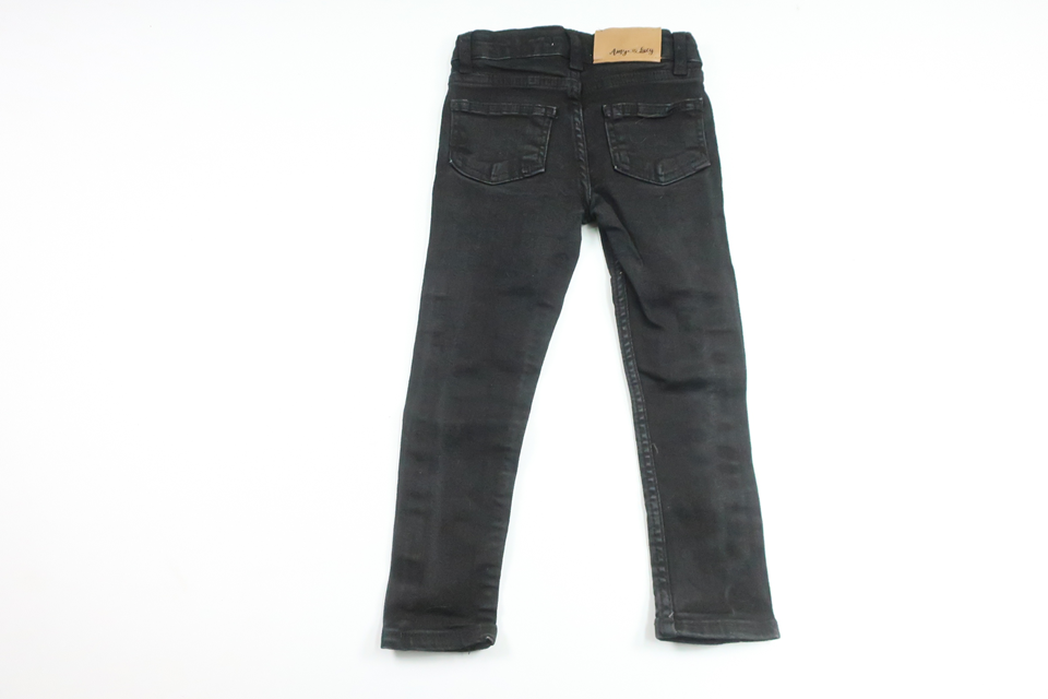 Jeans fra Amy & Lucy - Størrelse 104 - Sort