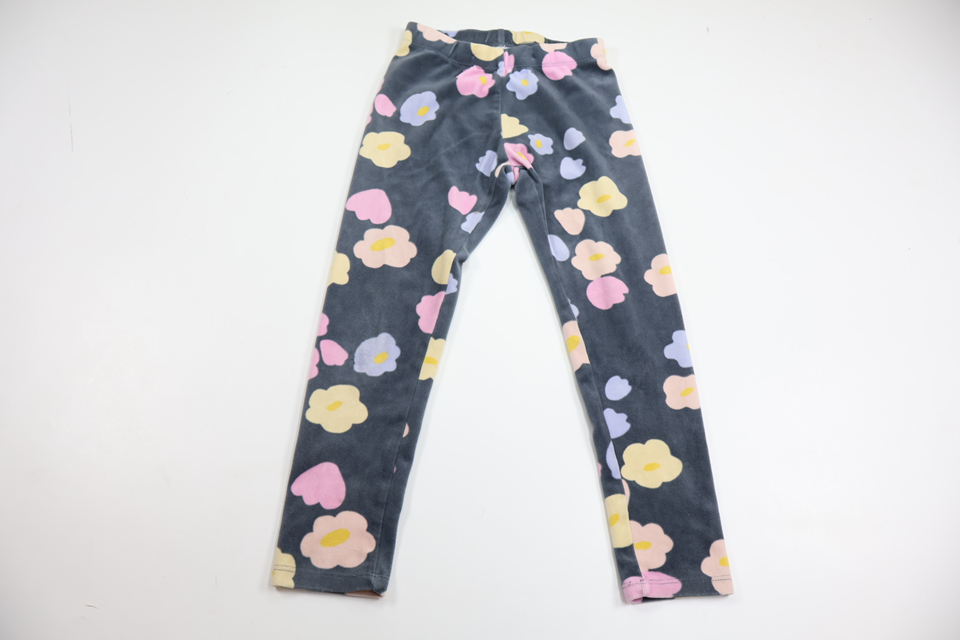Blommiga byxor i velour från Lindex - Storlek 116 - Grå