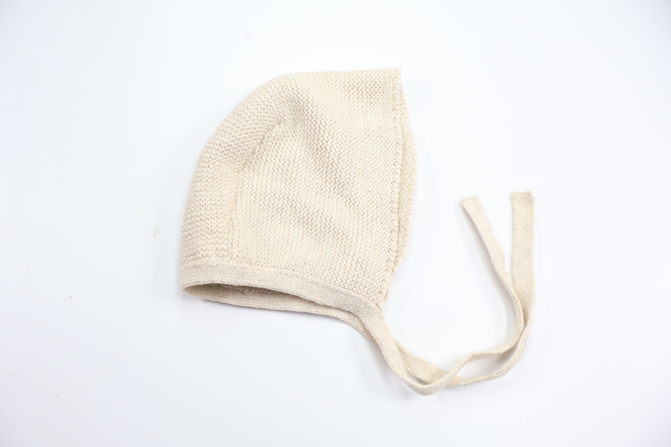 Stickad mössa från Zara - Storlek 45 - Beige