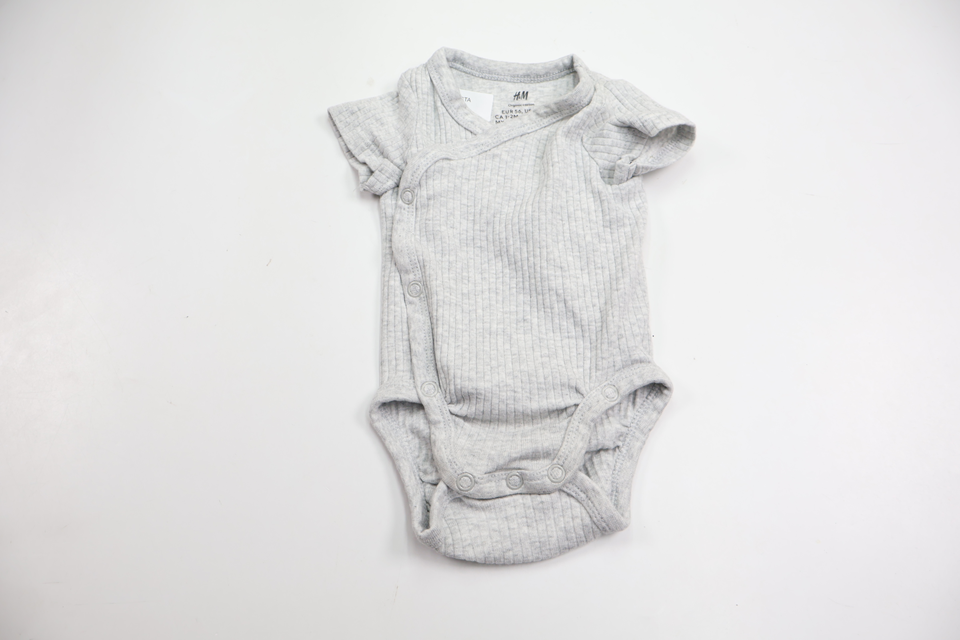 Ribbad omlottbody från H&M - Storlek 56 - Grå