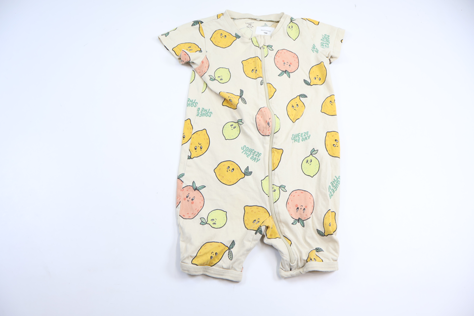 Pyjamas med frukter från Lindex - Storlek 86 - Benvit