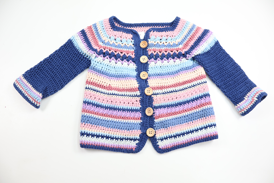 Strikket cardigan fra Hemstickat - Størrelse 92/98 - Blå