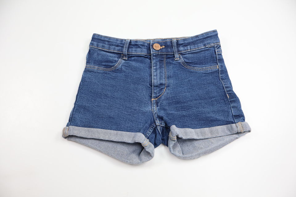 Jeansshorts från H&M - Storlek 122 - Denim