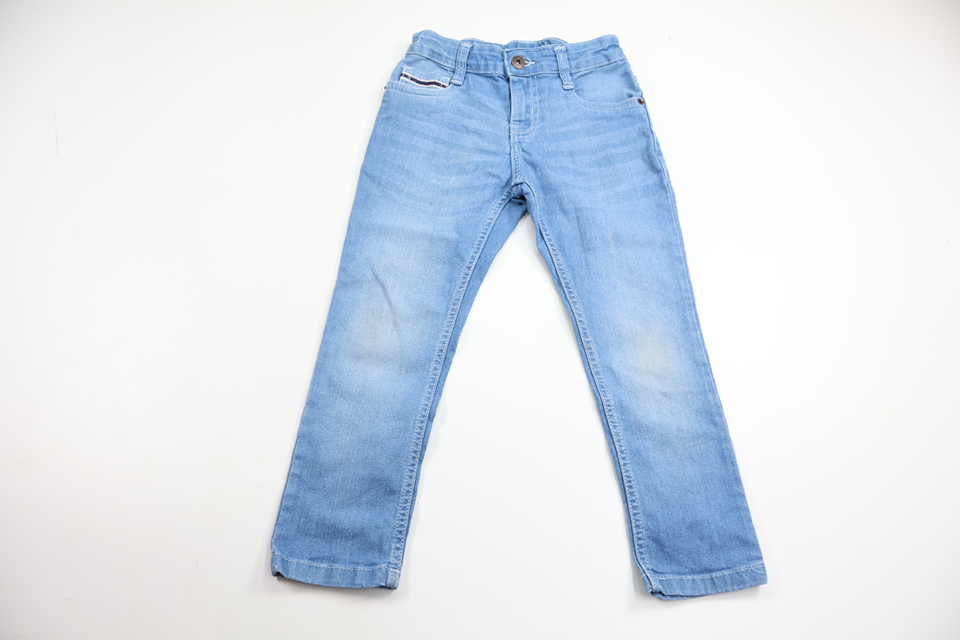 Jeansbyxor från Pantaloons Junior - Storlek 116/122 - Denim