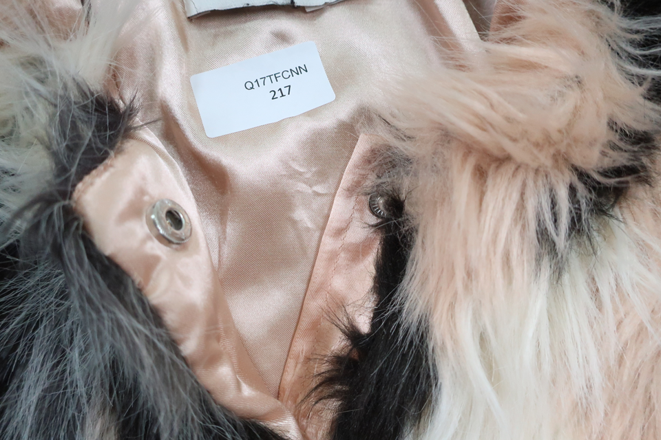 Faux fur jakke fra Name It - Størrelse 110 - Multi