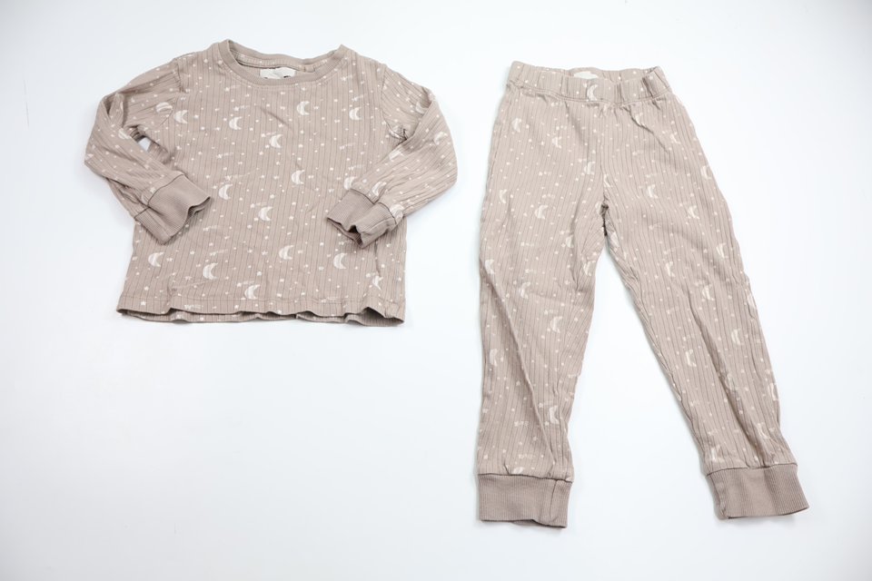 Tvådelad pyjamas från Okänt - Storlek 86/92 - Beige