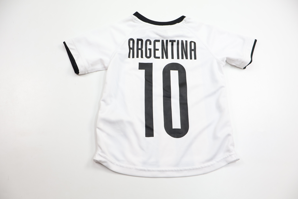 Fotbollströja Argentina från H&M - Storlek 98/104 - Vit