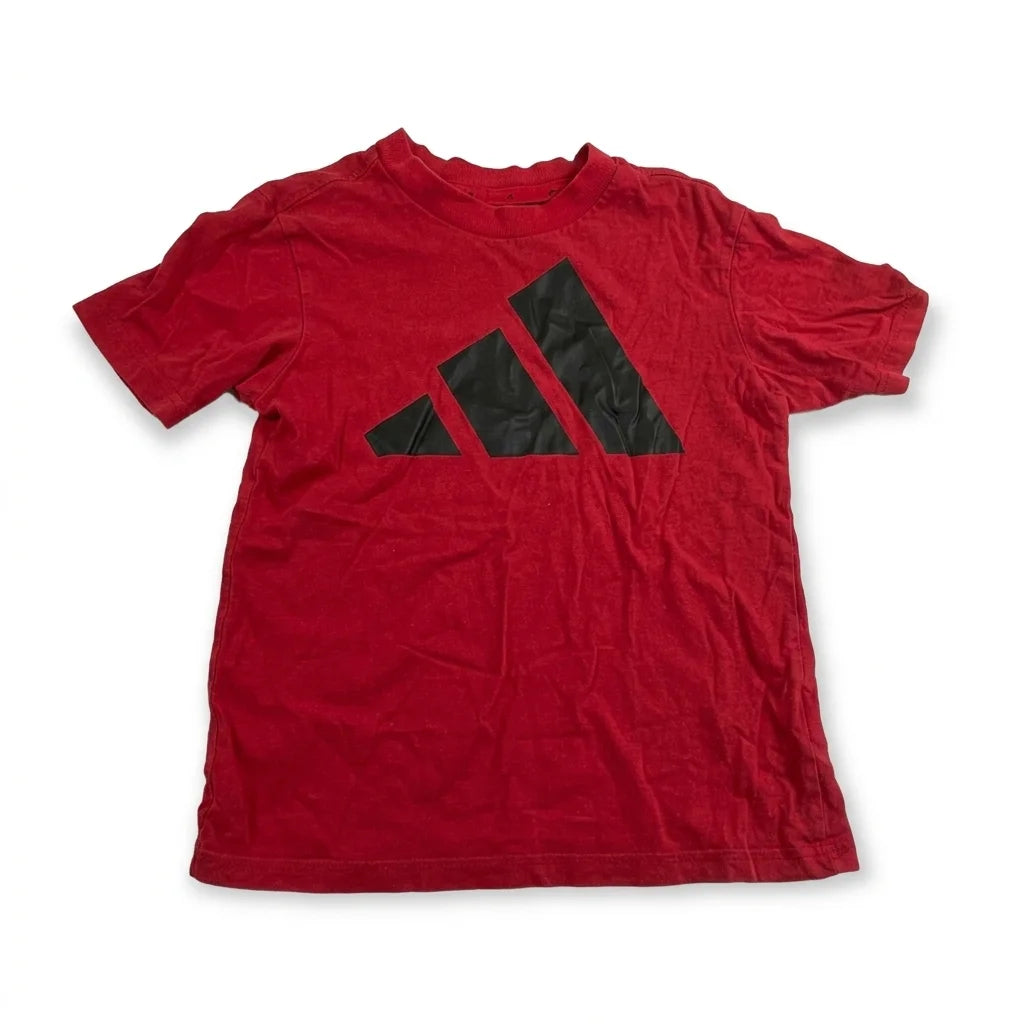 Mönstrad t-shirt från Adidas - Storlek 134/140 - Röd
