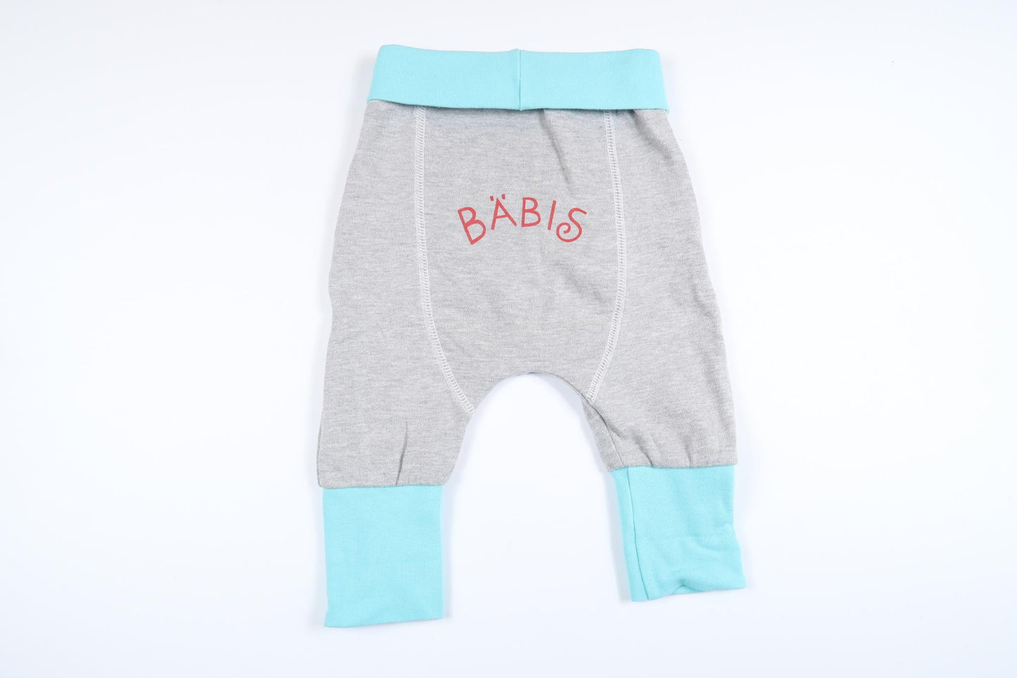Grå og blå joggingbukser fra Bäbis i størrelse 56