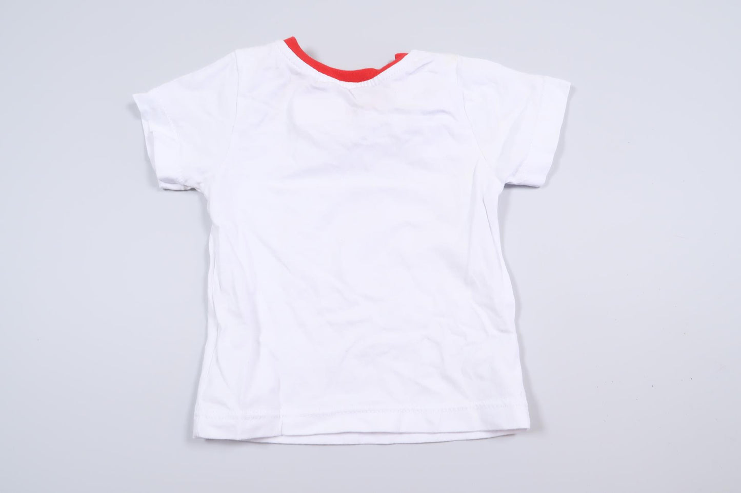 Hvid kortærmet skjorte i størrelse 62/68