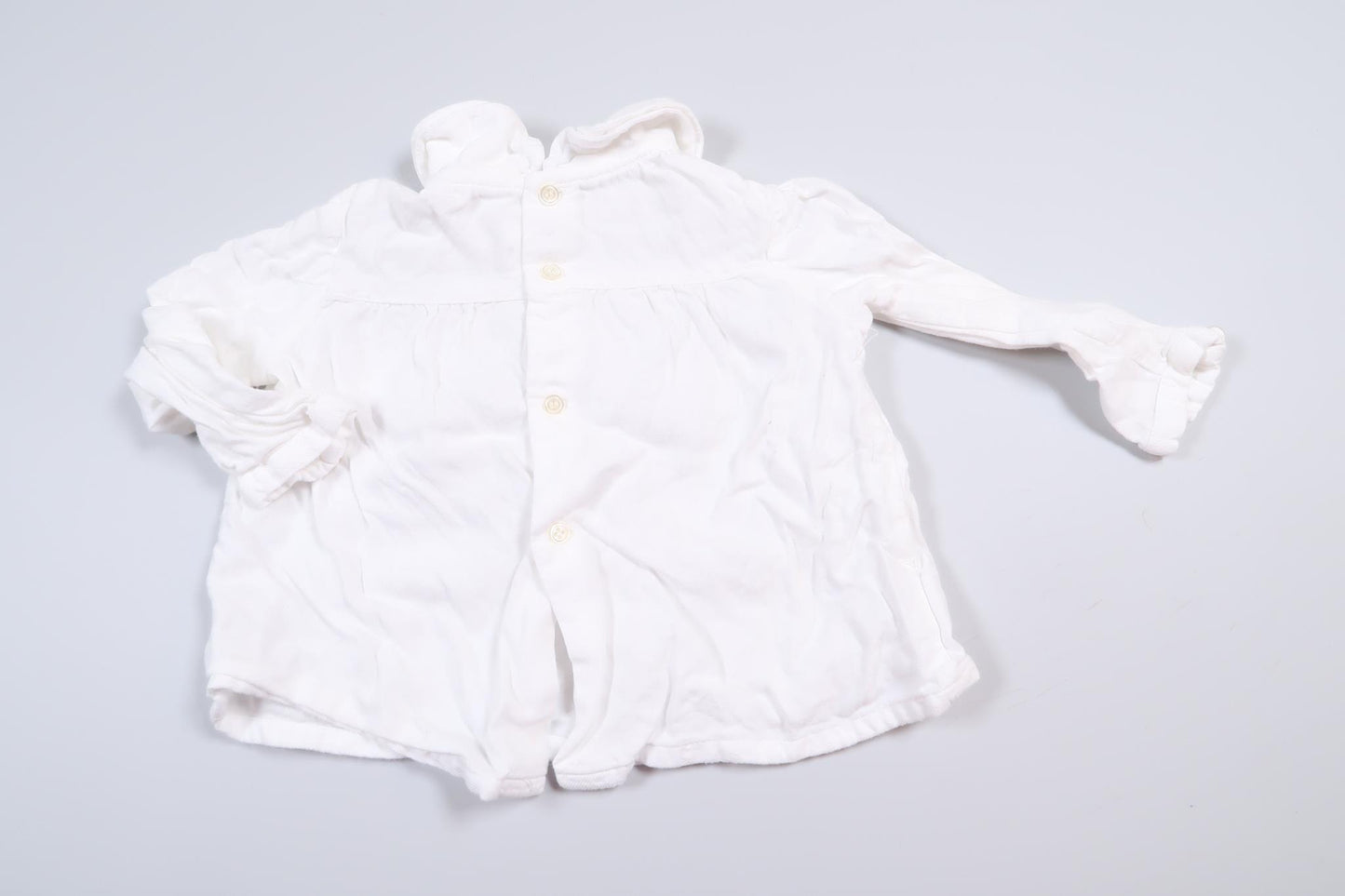 Hvid langærmet bluse fra Zara i størrelse 68