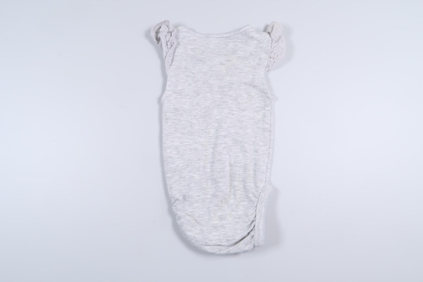 Grå hørbody med blonde fra H&M i størrelse 56