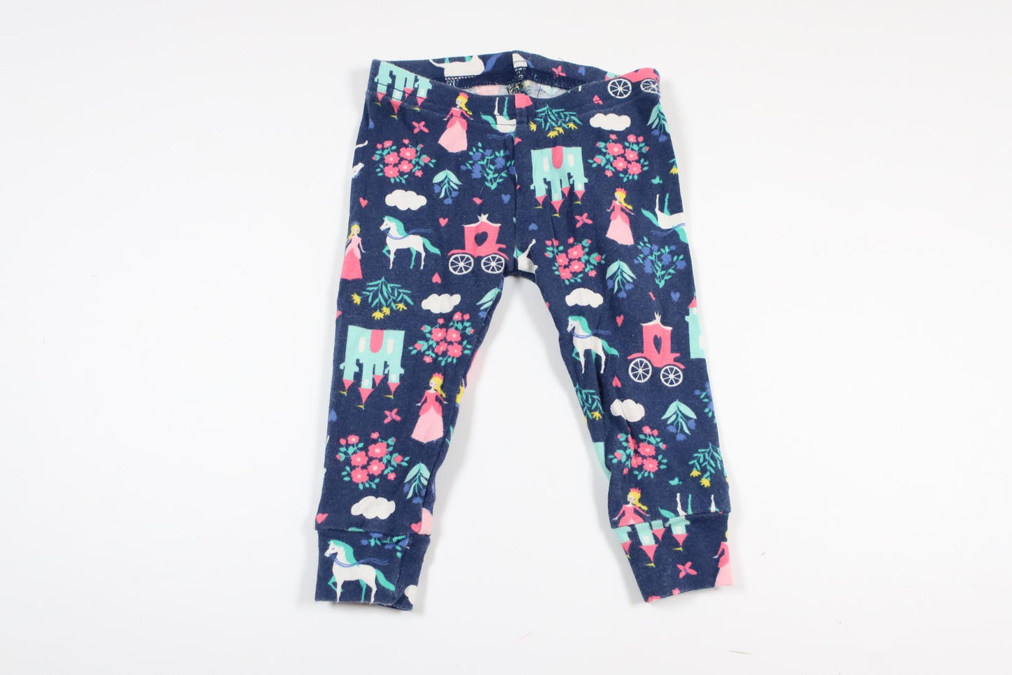 Marineblå pyjamas i to dele fra Carter's i størrelse 6 M