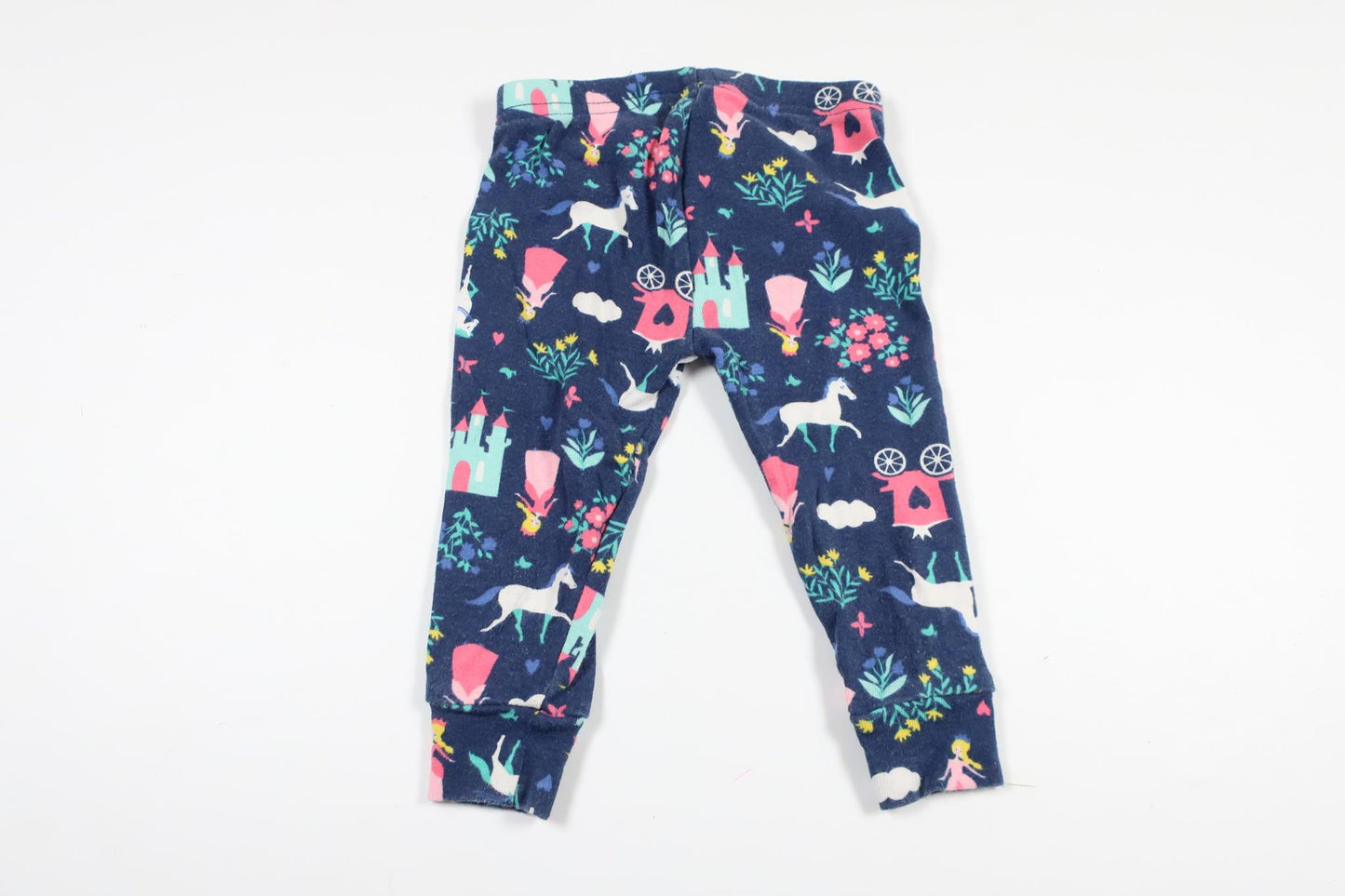 Marineblå pyjamas i to dele fra Carter's i størrelse 6 M