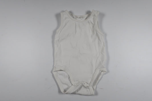 Hvid hørbody i størrelse 50/56