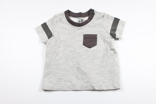T-shirt fra H&M - Størrelse 56 - Grå