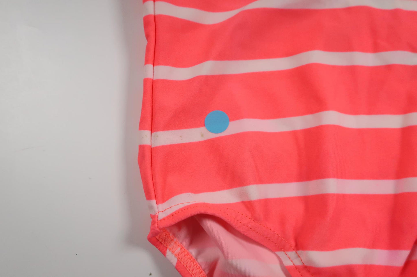 Badedragt fra Name It - Størrelse 74/80 - Neon