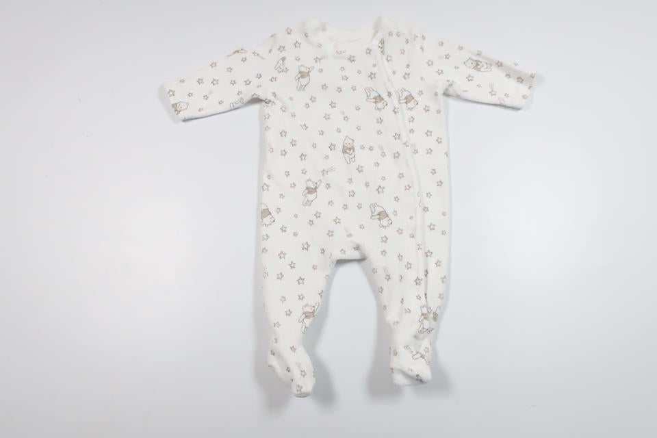 Pyjamas med Peter Plys fra Ukendt - Størrelse 50/56 - Hvid