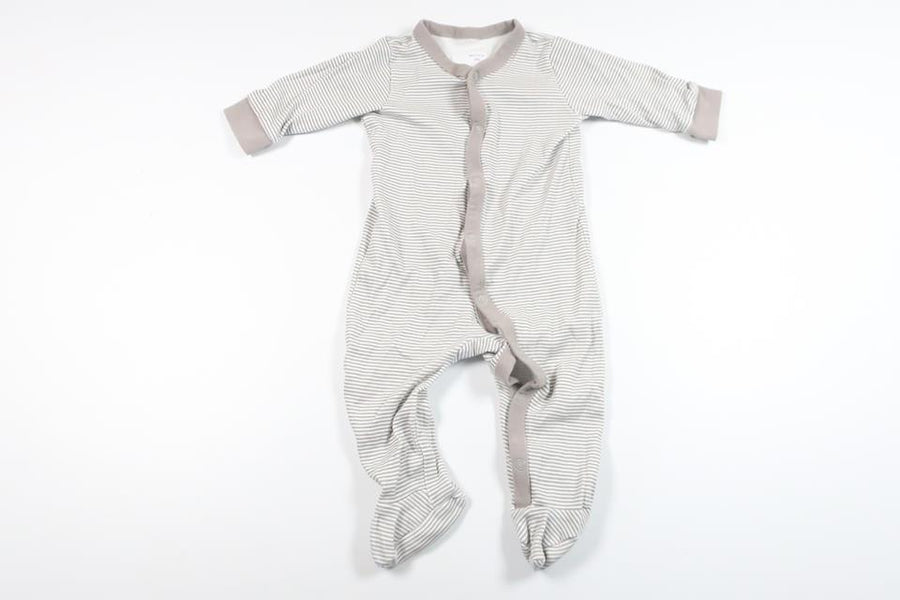 Stribet pyjamas fra Unknown - Størrelse 62/68 - Grå