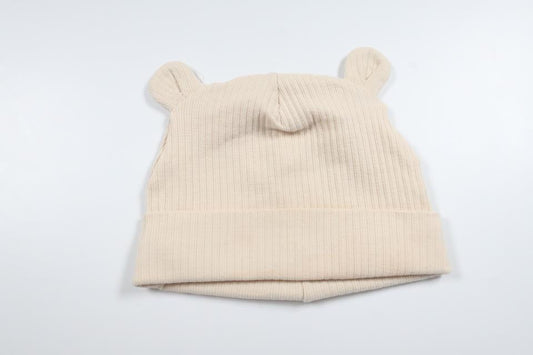 Ribbet hue med ører fra Unknown - Størrelse 62 - Beige