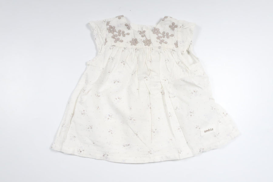 Blomstertunika fra Newbie - Størrelse 62 - Hvid