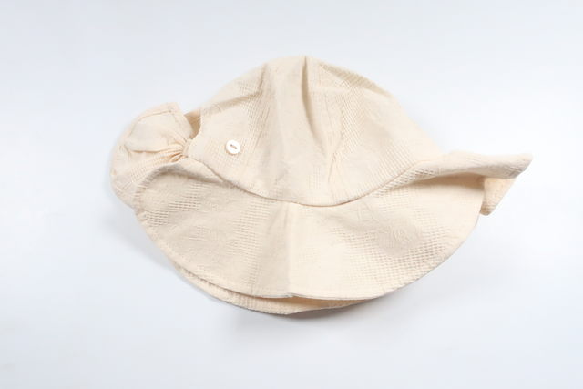 Solhat fra Ukendt - Størrelse 62/68 - Off-white