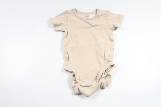 Bodysuit fra H&M - Størrelse 62 - Beige