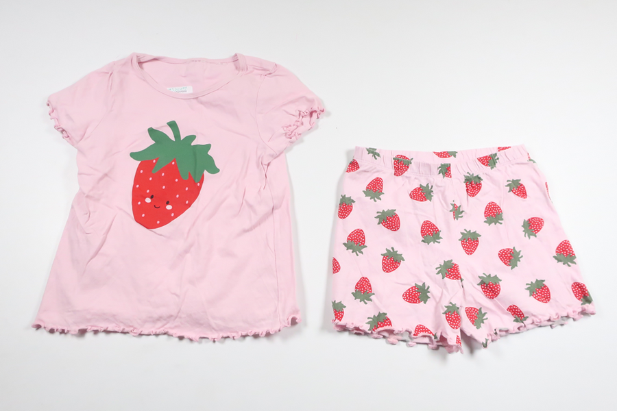 Todelt pyjamas med jordbær fra Unknown - Størrelse 116 - Pink