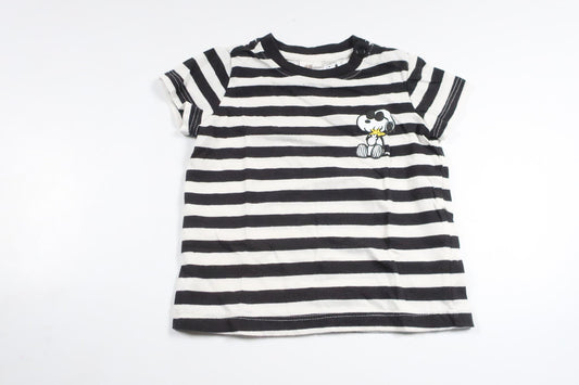 Stribet t-shirt med Snoopy fra H&M - Størrelse 62/68 - Sort