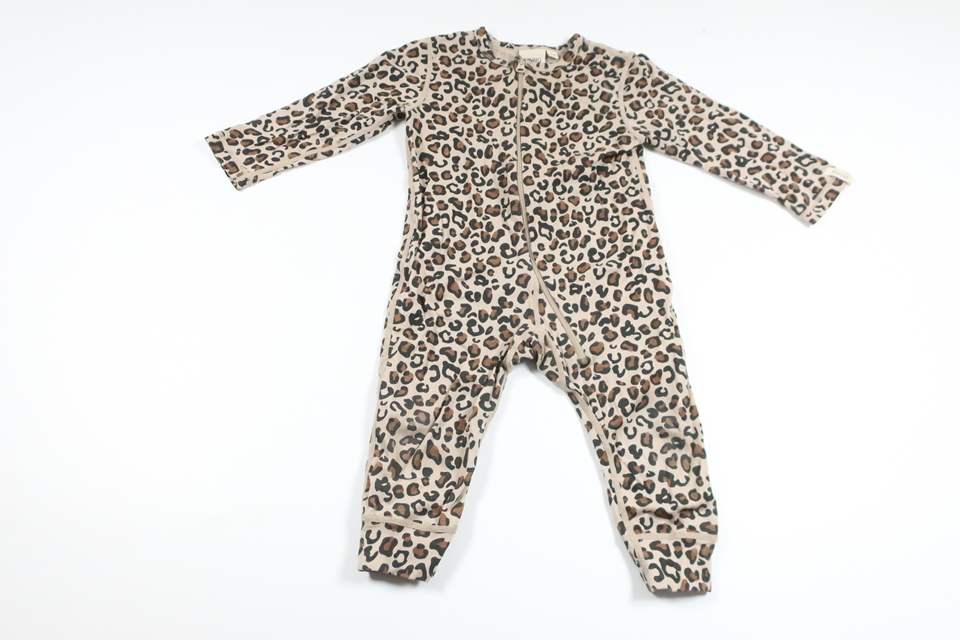 Leopardprintede overalls i 100% merinould fra Kuling - Størrelse 74/80 - Beige