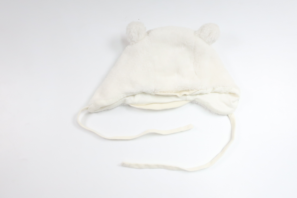 Hue fra Åhléns - Størrelse 38/40 - Hvid