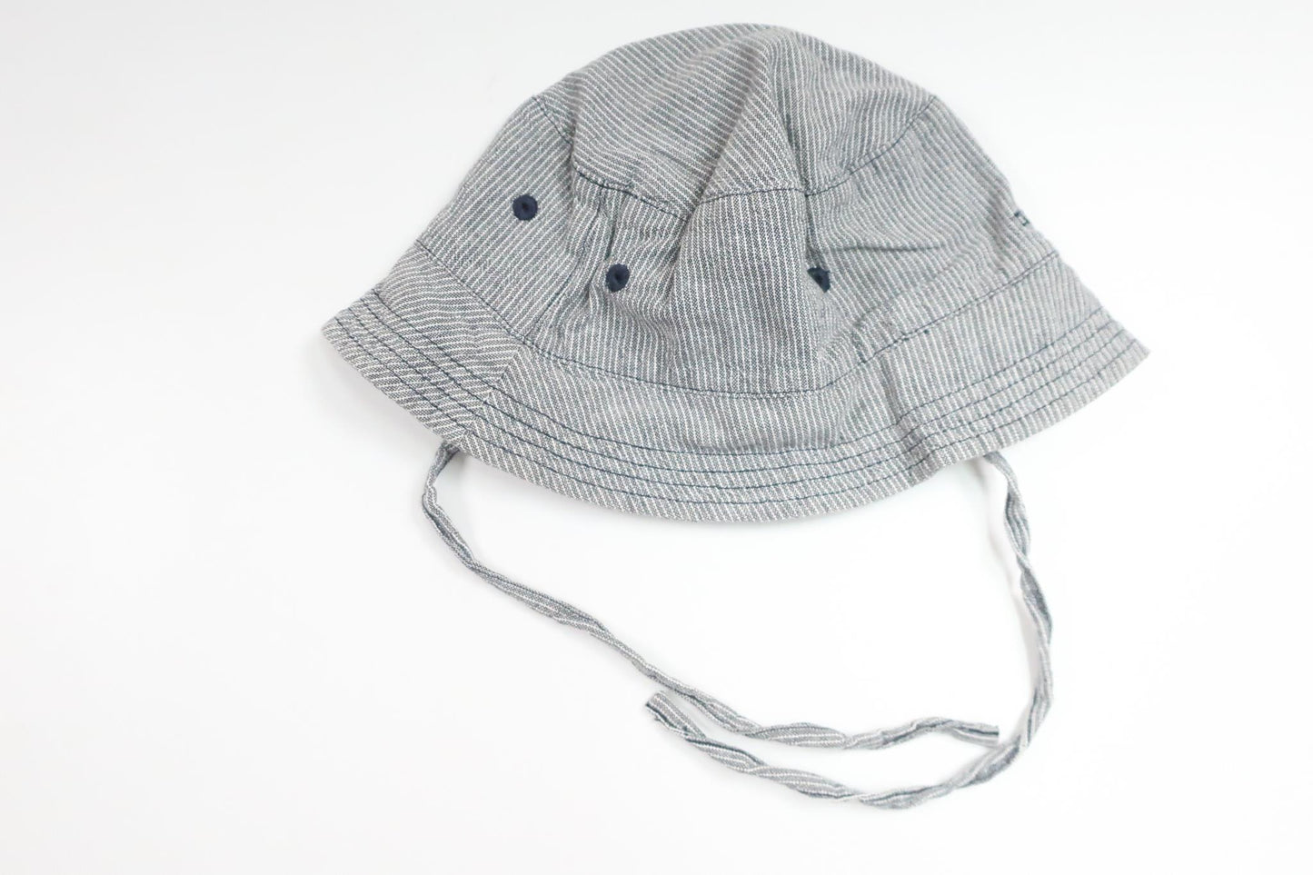 Solhat fra Newbie - Størrelse 44/46 - Marineblå