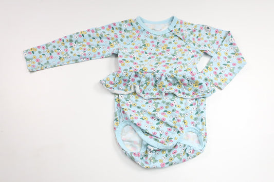 Blomsterbody med flæse fra Polarn o. Pyret - Størrelse 80 - Blå