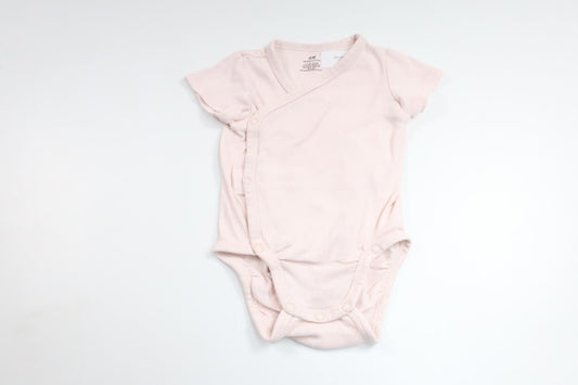 Wrap-body fra H&M - Størrelse 68 - Lyserød