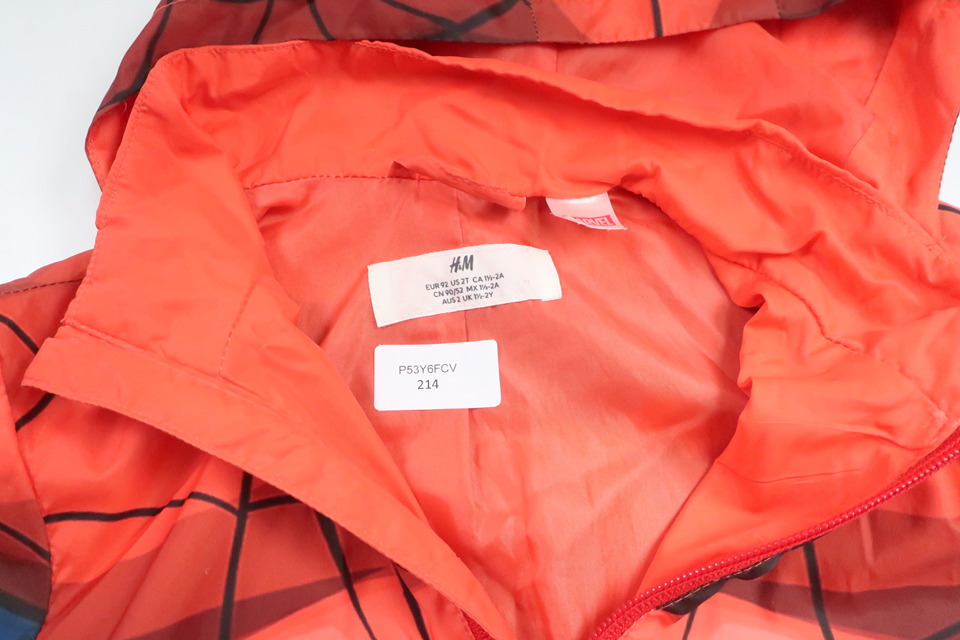 Vindjakke med Spiderman fra H&M - Størrelse 92 - Rød
