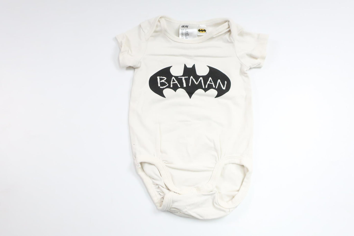 Bodysuit med Batman fra H&M - Størrelse 62 - Hvid