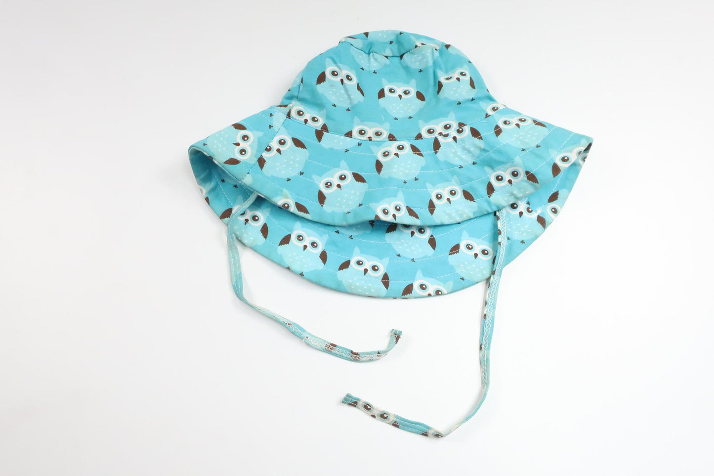 Solhat med ugler fra Snoozy - Størrelse 74/80 - Blå