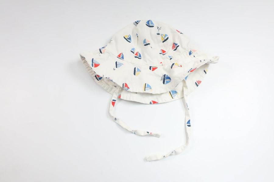 Solhat fra Holly & Whyte - Størrelse 42/44 - Hvid