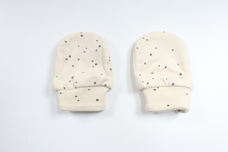 Nyfødtvanter fra Unknown - Størrelse 50/56 - Beige