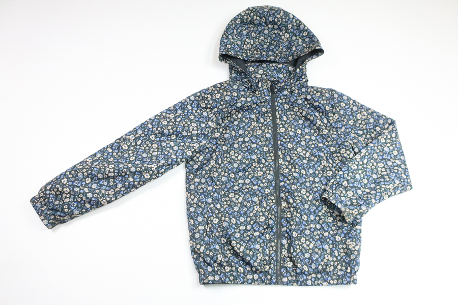 Vindjakke fra H&M - Størrelse 122/128 - Blå