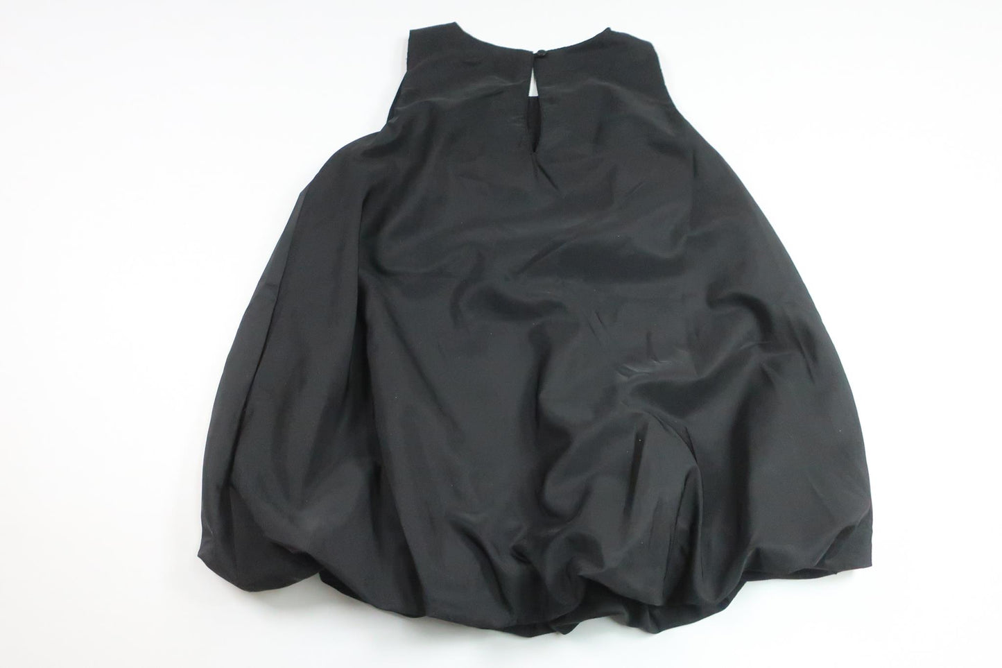 Kjole fra H&M - Størrelse 104 - Sort