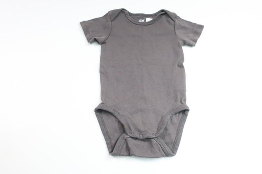 Bodysuit fra H&M - Størrelse 68 - Grå