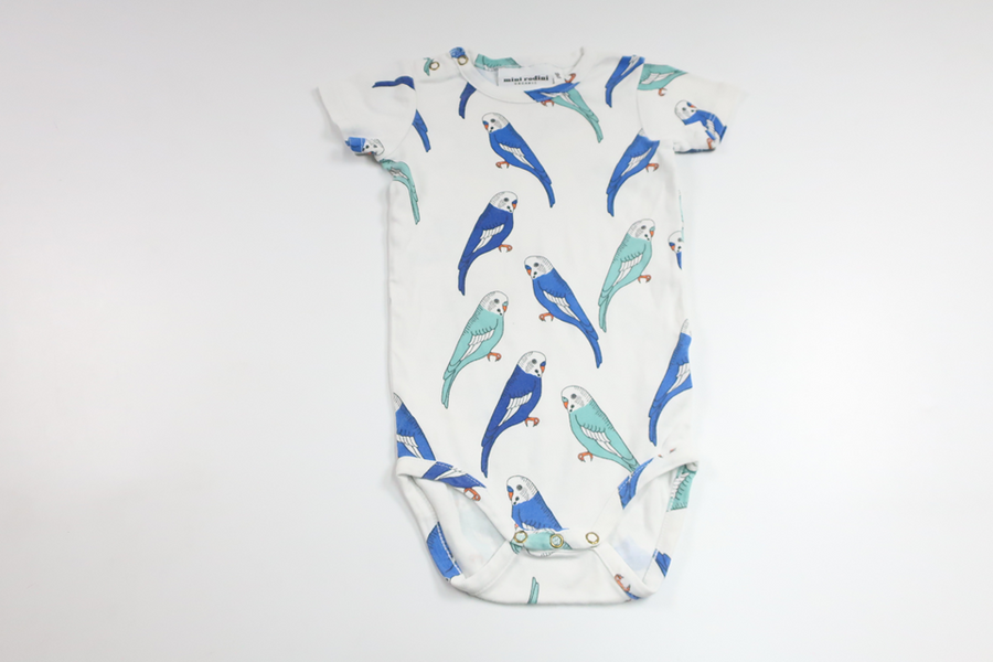 Body med undulater fra Mini Rodini - Størrelse 68/74 - Hvid