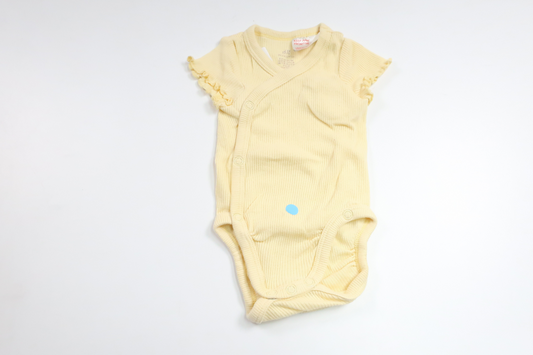 Ribbet bodysuit fra H&M - Størrelse 50 - Gul