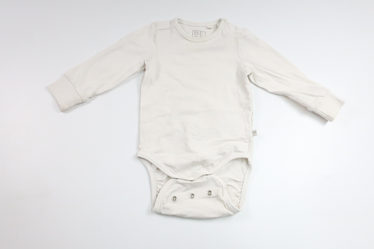 Bodysuit fra BEBE - Størrelse 70 - Off-white